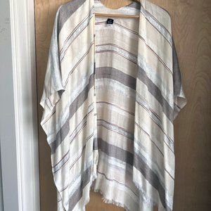 ECHO - One Size Fits All - Ruana (Wrap / Shawl)